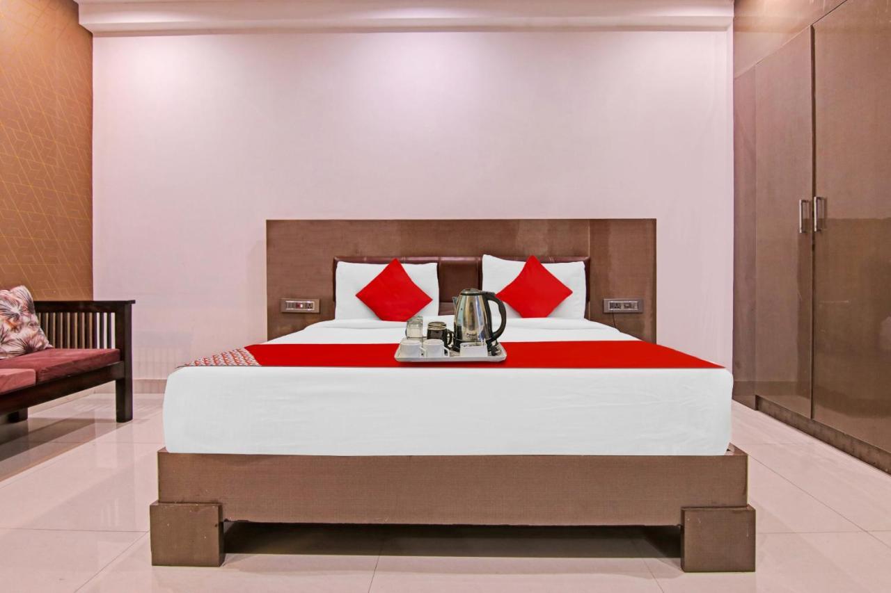 Hotel 19 West New Delhi Exterior photo